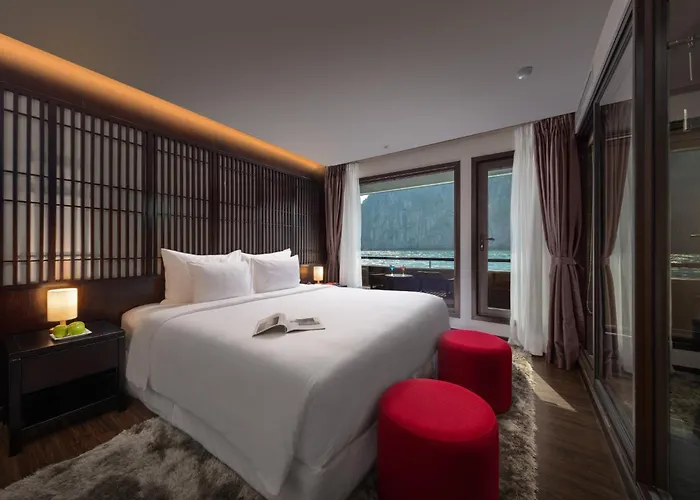 Oasis Cruise - Social 5* Hạ Long