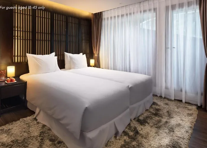 Oasis Cruise - Social Hạ Long